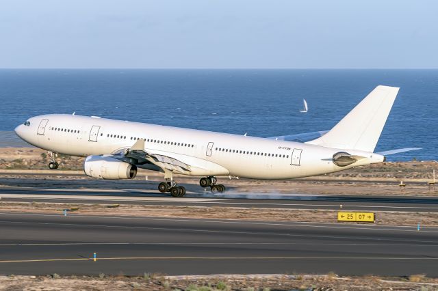 Airbus A330-200 (G-VYGK)