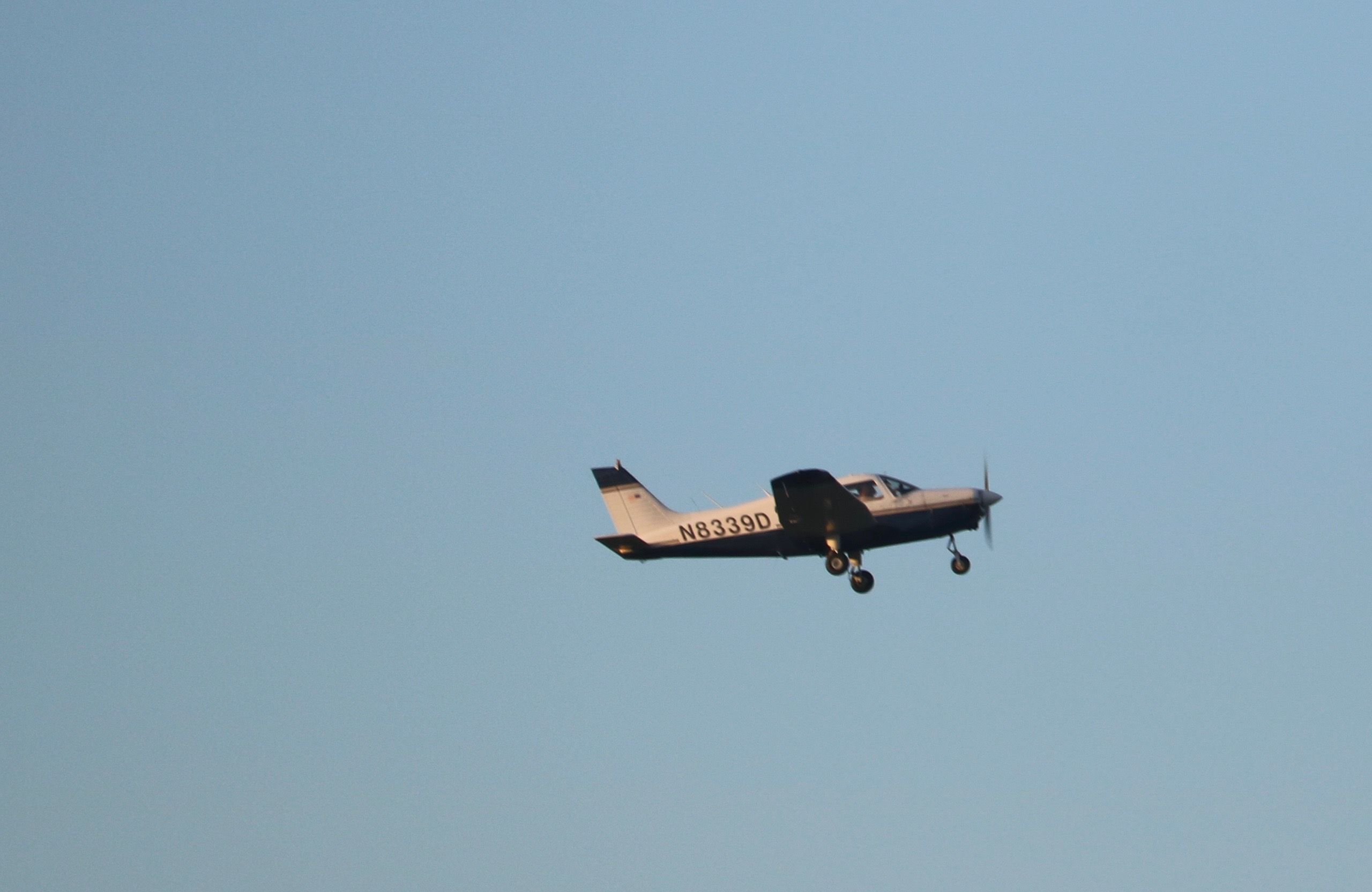 Piper Cherokee (N8339D) - Doing touch-n-gos just before a particularly picturesque sunset.