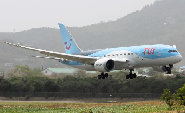 Boeing 787-8 (G-TUID)