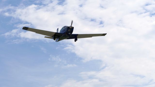 Mooney M-20 (N10143)