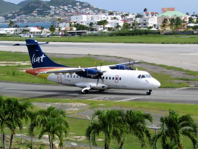 Aerospatiale ATR-42-300 (V2-LIG)