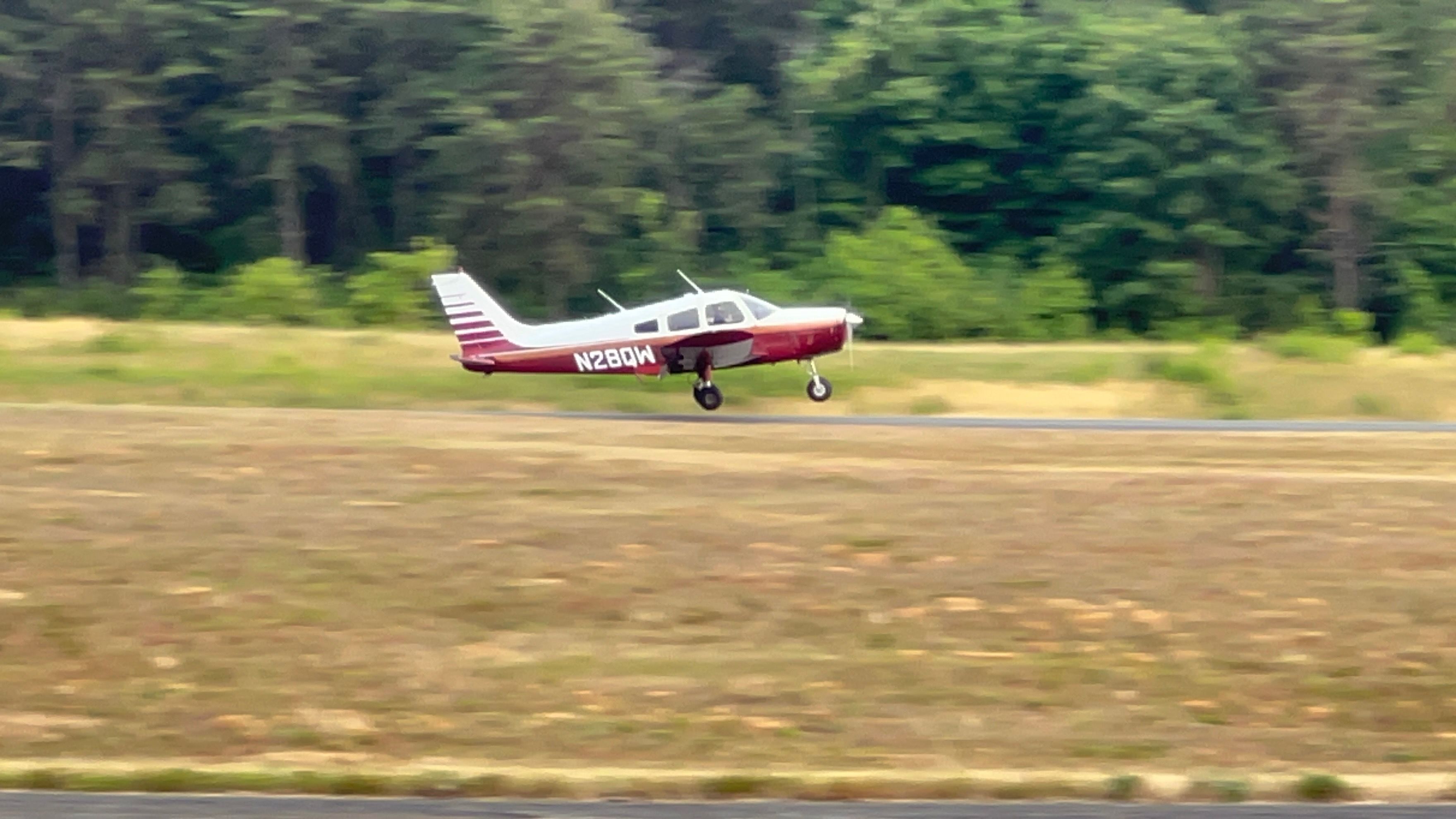 Piper Cherokee (N28QW)