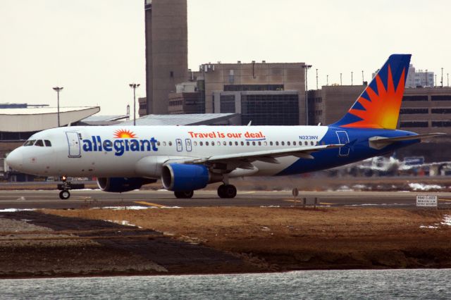 Airbus A320 (N223NV)