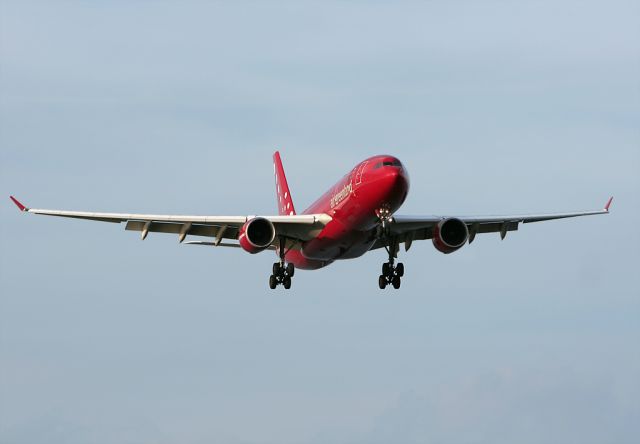 Airbus A330-200 (OY-GRN)