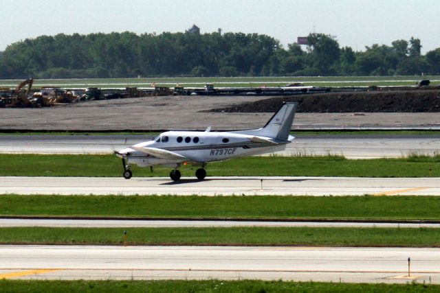 Beechcraft King Air 90 (N797CF)