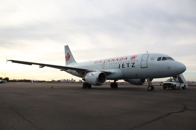 Airbus A319 (C-GBIK)