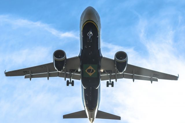 Airbus A320neo (PR-YRU)