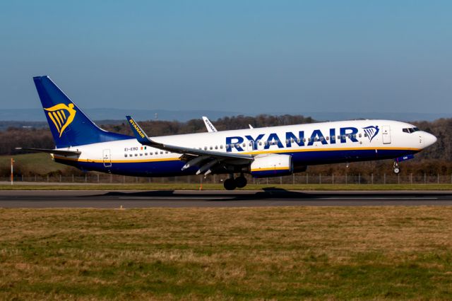 Boeing 737-700 (EI-EBD)