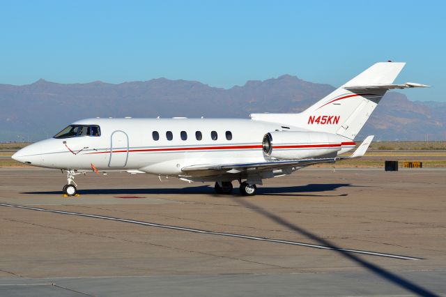 Hawker 800 (N45KN)