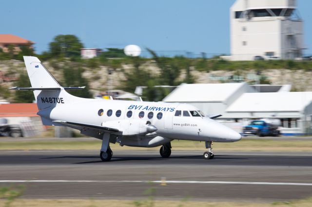 British Aerospace Jetstream Super 31 (N487UE) - Seen just after touchdown, heading for the Charlie exit - a Jetstream 3200..