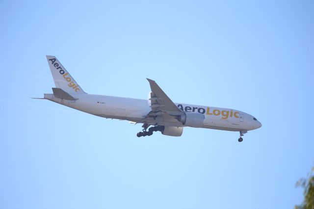 BOEING 777-200LR (D-AALI)