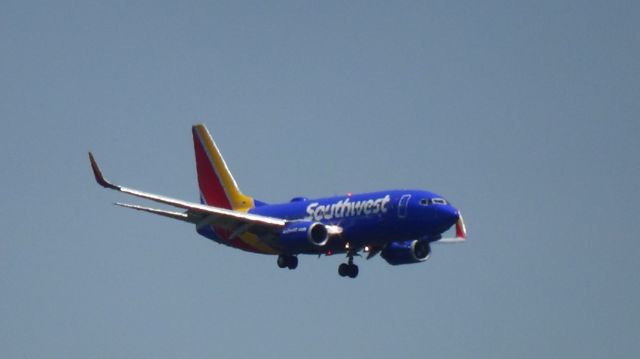 Boeing 737-700 (N7722B) - Taken June 7, 2015.
