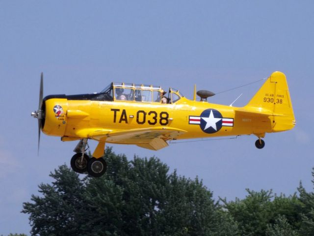 North American T-6 Texan (N66TY)