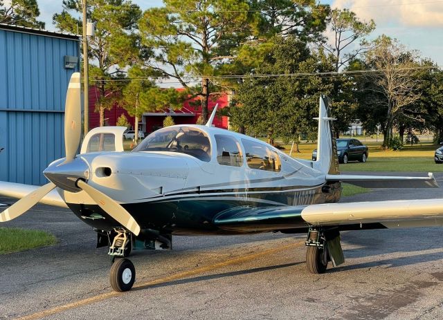 Mooney M-20 (N1027T)