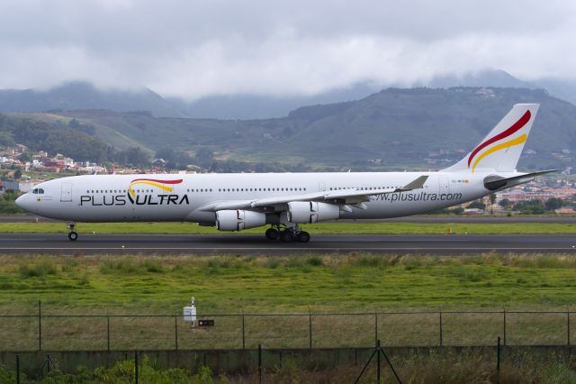 Airbus A340-300 (EC-MFB)