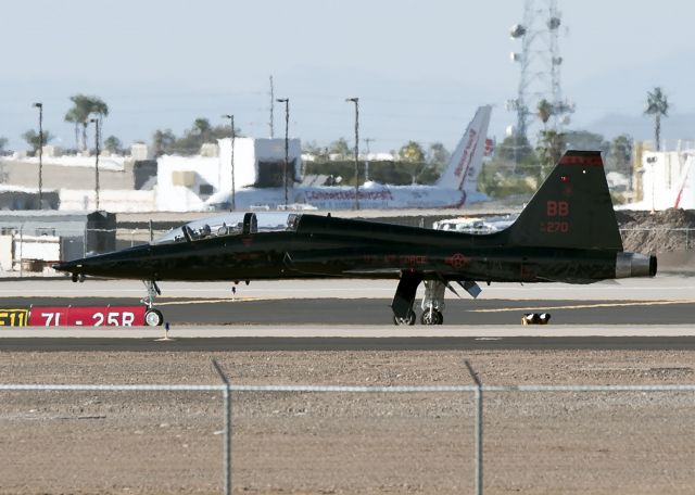 Northrop T-38 Talon (N64270)