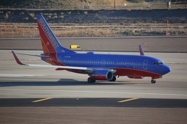 Boeing 737-700 (N212WN)