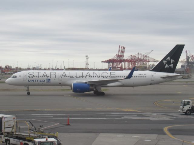 Boeing 757-200 (N14120)