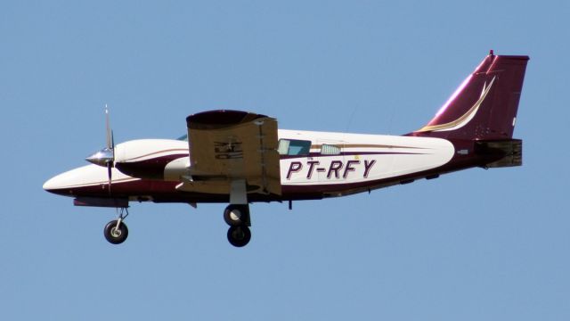 Piper Seneca (PT-RFY)