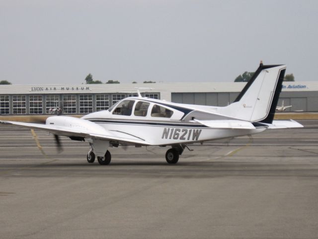 Beechcraft 55 Baron (N1621W) - Taxiing at Santa Ana