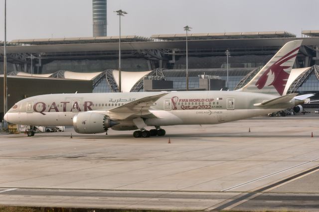 Boeing 787-8 (A7-BCK) - 11th March, 2023: Parked on the ramp at Bangkok's Suvarnabhumi in between flight QR 834 and 835 to and from Doha's Hamad International. 