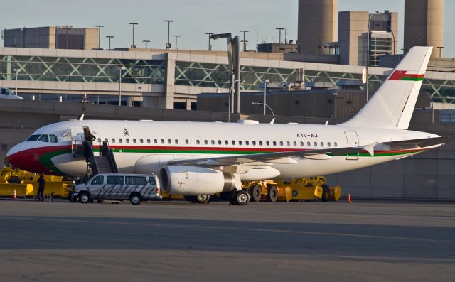 Airbus A319 (A4O-AJ) - Oman Air Force - 2nd ever upload of A4-OAJ on FlightAware.Com !