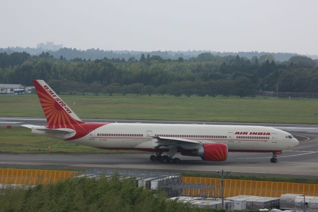 Boeing 777-200 (VT-ALB)