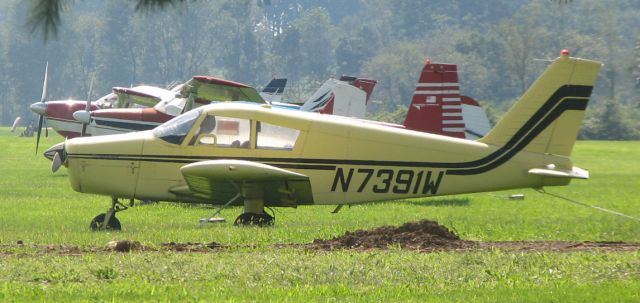 Piper Cherokee (N7391W) - At Sky Manor, NJ