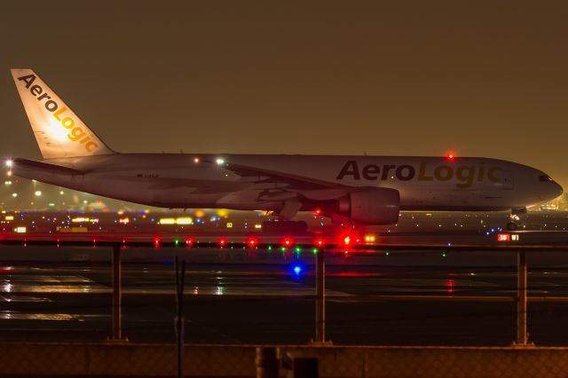 Boeing 777-200 (D-AALB) - D-AALB AeroLogic Boeing 777-FZN departing to Chicago (ORD / KORD) @ Frankfurt - Rhein-Main International (FRA / EDDF) / 29.01.2017