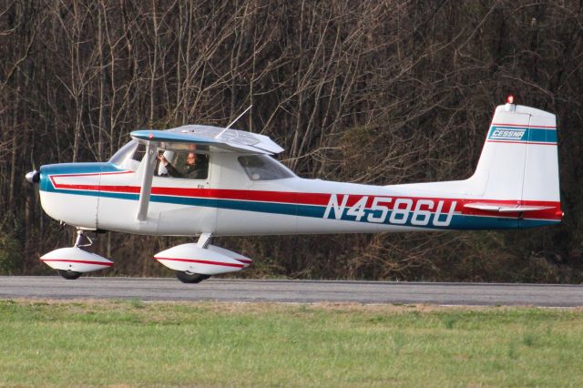 Cessna Commuter (N4586U)