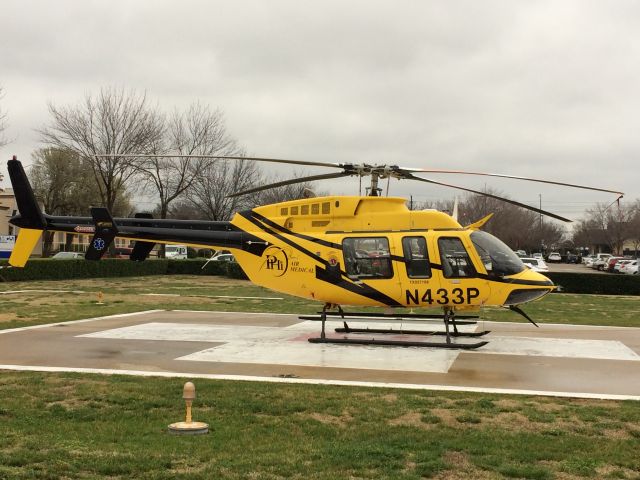 Bell 407 (N433P) - at Medical Center of Arlington (Texas)3/9/2015