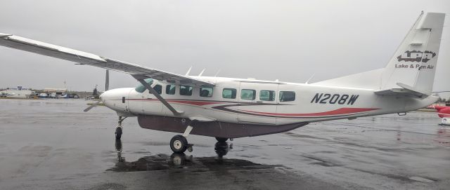 Cessna Caravan (N208W) - Lake and Peninsula apron, Merrill Field, Anchorage, AK