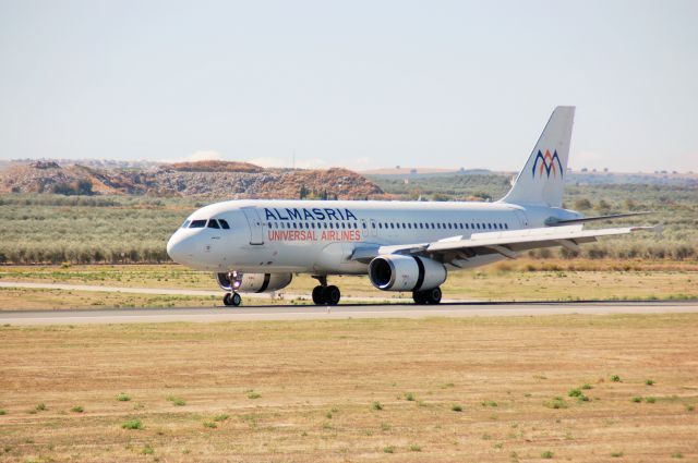 Boeing 737-800 (SU-TCF)