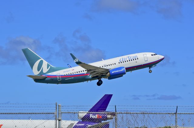 Boeing 737-700 (N276AT) - N276AT AirTran Boeing 737-76N / 317 (cn 32664/1804)br /br /San Juan - Luis Muñoz Marin International (SJU / TJSJ)br /Puerto Rico, February 2, 2013 br /Tomás Del Coro