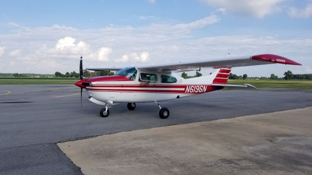 Cessna Centurion (N6196N)