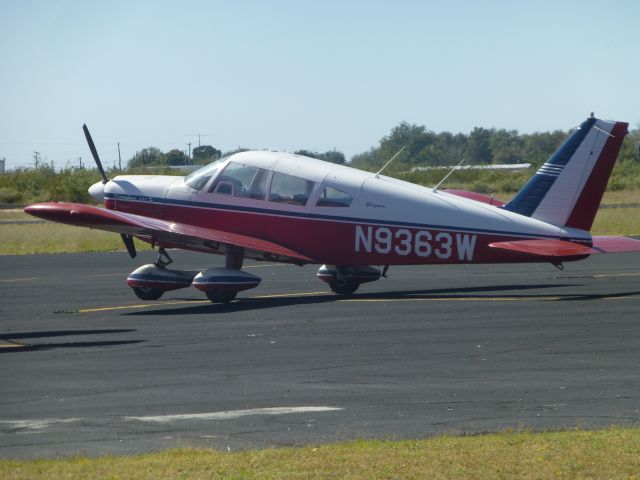 Piper Cherokee (N9363W)