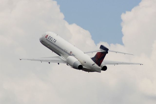 Boeing 717-200 (N963AT)