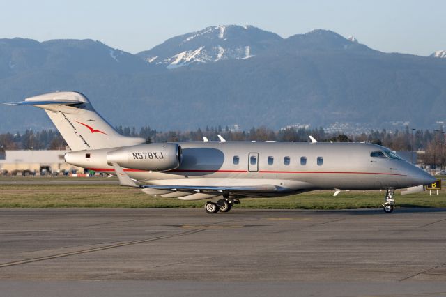 Bombardier Challenger 300 (N578XJ)