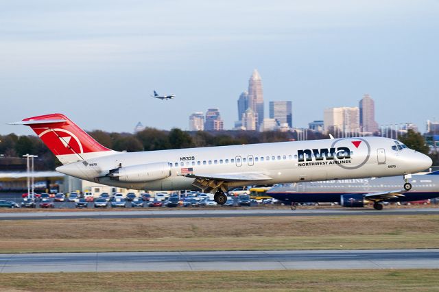 Douglas DC-9-10 (N9339) - 12/23/2007