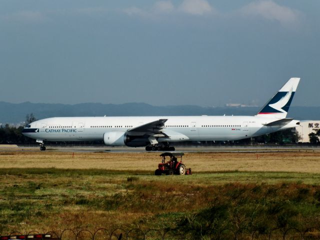 Boeing 777-200 (B-HNO)