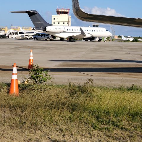 Bombardier Global Express (LX-LUX)