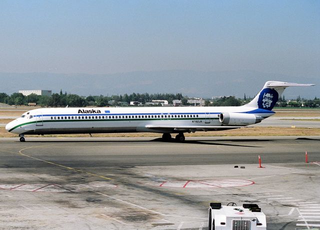 McDonnell Douglas MD-80 (N782JA) - KSJC- June 1988 view of an ex Jet America MD-80 series now taken by Alaska. This jet now leaving for Seattle in this photo from the old Obs deck at SJC...now long gone, thanks to idiot SJC airport officials.