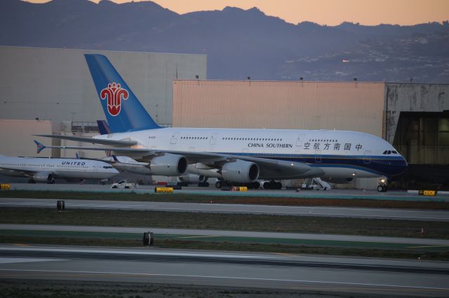 Airbus A380-800 (B-6139)