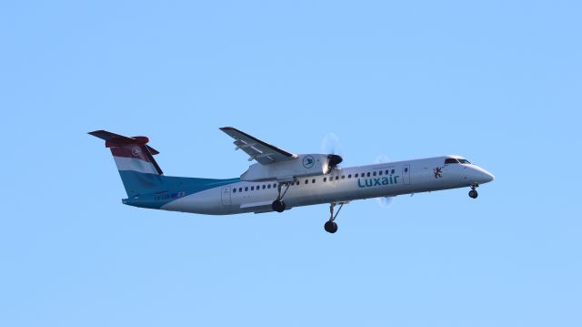 de Havilland Dash 8-400 (LX-LGN)