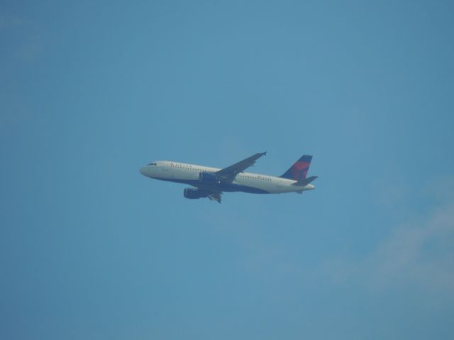 Airbus A320 (N53442)