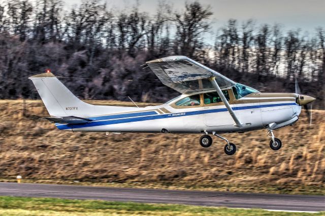 Cessna Skylane RG (N737FX) - Sam & Jeanie Zborowski owners