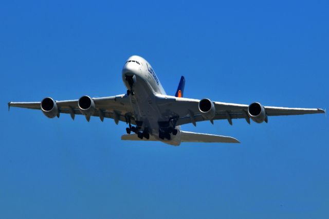 Airbus A380-800 (D-AIMB) - Lufthansa super heavy departing off 28R at SFO