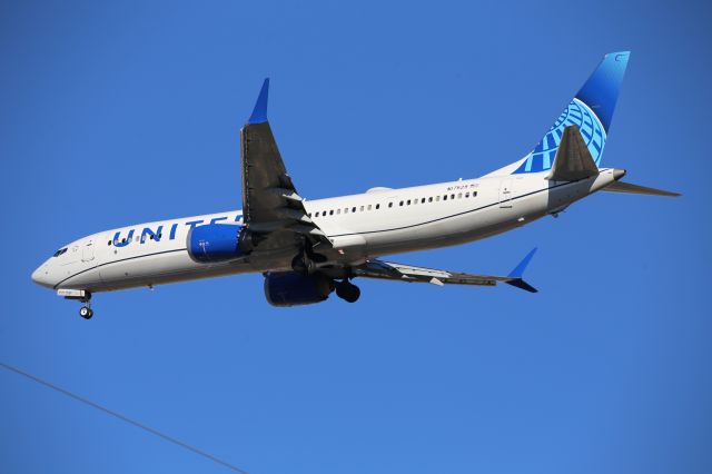 Boeing 737 MAX 9 (N17529)