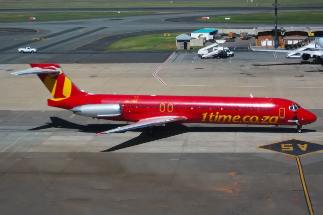 McDonnell Douglas MD-87 (ZS-TRG)