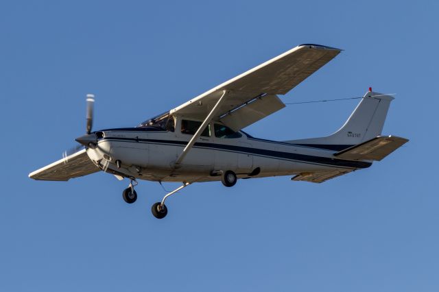 Cessna Skylane RG (N4978T)